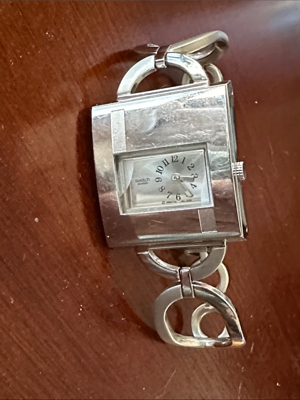 VGUC women’s Swatch Irony YUS122G Chain Me On lady’s square watch - Picture 6 of 6